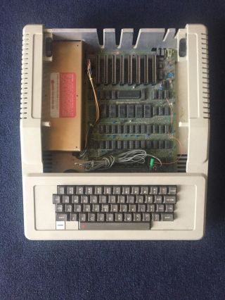 Vintage Apple II Plus Computer For Parts/Repair 2