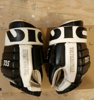 Vic 735 Leather Vintage Pro Hockey Gloves 14 "