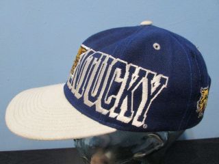 VINTAGE OFFICIAL NCAA KENTUCKY WILDCATS SNAPBACK HAT 1990 ' s WOOL ALL OVER LOGO 3