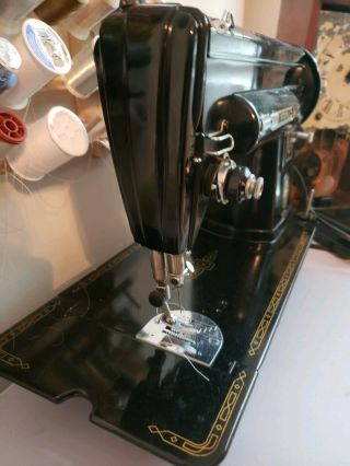 Singer 301A Vintage Sewing Machine 2