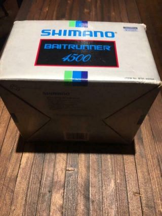 VINTAGE SHIMANO BAITRUNNER 4500 SPINNING REEL AND INSTRUCTIONS 3