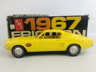 Vintage Amt 1/25 Beige 1967 Yellow Ford Mustang Stp Oil Friction Promo Car Model