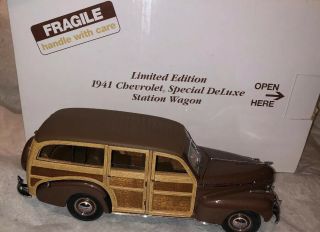Danbury 1941 Chevrolet Special Deluxe Station Wagon 1/24 W Box Rare