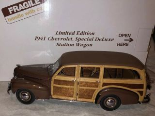 Danbury 1941 Chevrolet Special Deluxe Station Wagon 1/24 W Box Rare 6