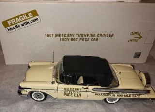 Danbury 1957 Mercury Turnpike Cruiser Indy 500 Pace Car 1/24 Rare W Box
