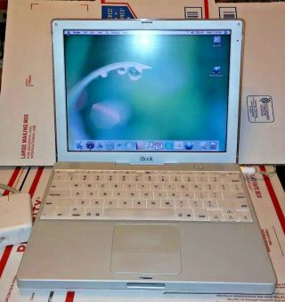 Vintage Apple Ibook M6497,  G3 500mhz,  384mb Ram,  15gb Hard Drive.  Great