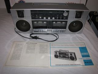 Vtg - 1980 - Realistic - Scr - 17 - Boombox - Radio - Cassette - Player - Recorder - Am - Fm - Stereo