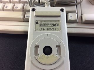 Apple Vintage Macintosh Portable M5120 w/Mouse and Case  - DG 4