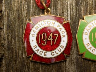 Pair Vintage 1947 and 1948 HAMILTON PARK RACE CLUB Horse Racing Members Badges 2