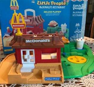 Vintage Fisher Price Little People McDonalds Restaurant 2552 Complete w/box 5