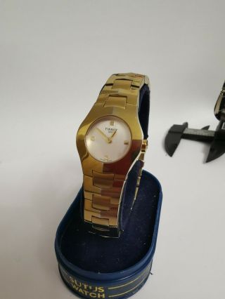 Vintage Tissot 1853 L520 Gold Plated Quartz Petite Ladies Watch