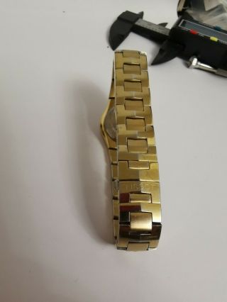 Vintage Tissot 1853 L520 gold plated Quartz Petite Ladies Watch 6