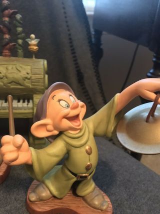 Vtg Walt Disney Snow White and the Seven Dwarfs Figurines Porcelain 7