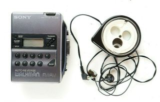 Vintage Sony Wm - Fx40 Walkman Am/fm Radio Cassette Player Headphones Dispenser