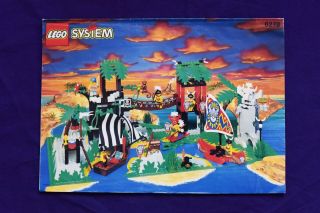 Lego System Enchanted Island,  Pirates,  Islanders 6278 - Complete