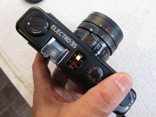 Vintage YASHICA Electro 35 GTN 35mm Range Finder Film Camera with 50mm f1.  7 lens 7