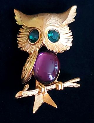 Vintage Signed Trifari Jelly Belly Cabochon Rhinestone Owl Brooch Purple Green