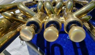 Getzen Euphonium Vintage DEG Marching Horn with Mouthpiece & Case w key 3