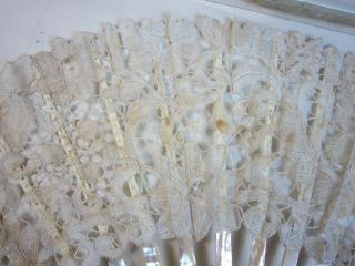 Antique Victorian Mother of Pearl & Bone Chantilly Lace Hand Fan w Box 3