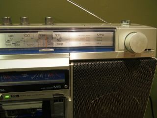 Aiwa CS - 660 Vintage Stereo Cassette Boombox,  Radio Cassette Recorder 4