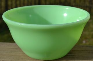 Rare Vintage Mckee Jadeite 9 " Bell - Shaped Mixing Bowl Kitchen Green Jadite