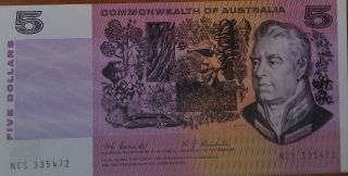 Coombs Randall $5.  00 Note Aunc - Unc.  Very Rare & Scarce This