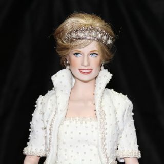 17 " Diana Princess Of Wales Porcelain Portrait Doll By Franklin.