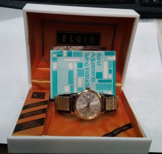Vintage Old Stock Elgin Wrist Watch & Date Window Gold Tone & Case & Papers