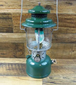 Vintage Coleman 220e Double Mantle Lantern Dated 8/55 Sunshine Of The Night