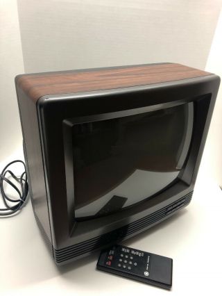 Vintage Woodgrain Tube Tv Ge 13gp235 Color Crt 13 " Retro Gaming Television