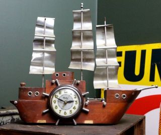 Vintage United Metal Goods Electric Nautical Sailing Ship Clock W/ Lighted Sails