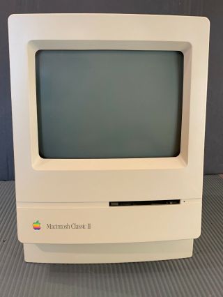 Vintage Apple Macintosh Classic II M4150 w/Keyboard & Mouse - 2