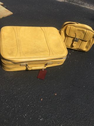 1970s Vintage Retro American Tourister Travel Bag Carry On Tote Yellow Tags&key