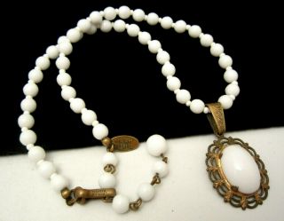 Chic Vintage 17 " X1 - 3/4 " Signed Miriam Haskell Milk Glass Bead Pendant Necklace