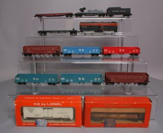 Lionel Ho Scale Vintage Diesel B - Unit & Freight Cars: 865250,  4127,  810,  880,  13
