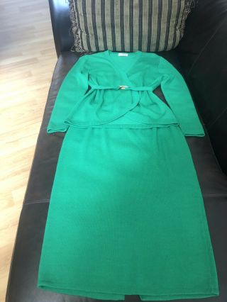 St John Green Skirt Suit Size 12 (vintage)