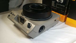 Vintage Kodak Ektagraphic III Carousel Slide Projector Only 35mm No Lens/Remote 5