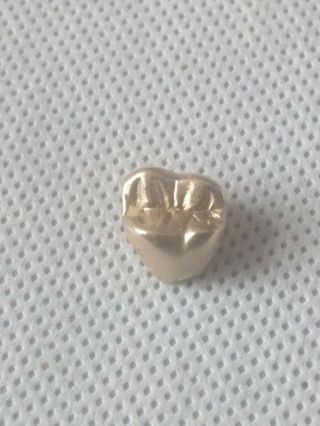 Vintage 18 Kt Or More Yellow Gold Tooth Scrap Dental Teeth Gold Post 4.  26 Grams