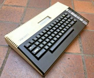 Vintage Atari 800 XL Console 4