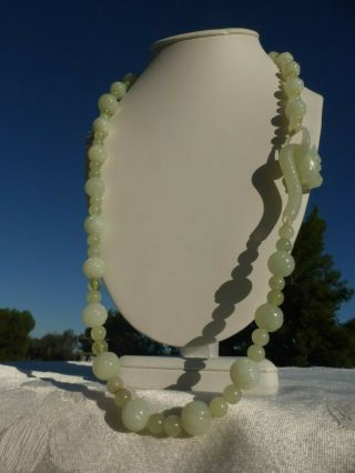 GORGEOUS Vintage Chinese Carved Light Green Jade Beaded Necklace w/ Dragon Head 4