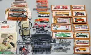 Vintage Tyco Ho Electric Trains,  Track,  Transformers Etc - Get All As Pictured