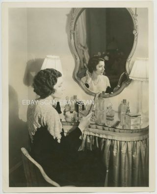 Claudette Colbert At Dressing Table Ny Apartment Vintage Portrait Photo 1932
