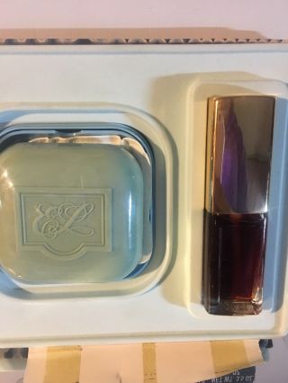 Vintage Estee Lauder " Youth Dew ".  5 Oz Perfume And Bar Soap 3.  5 Oz
