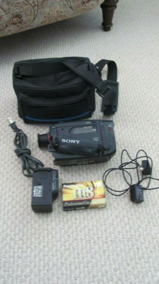 Sony Handycam Ccd - Tr400 Hi8 Video Camera Recorder Camcorder Vintage Great