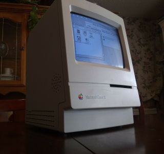 Vintage 1992 Apple Macintosh Classic II Computer M4150 - RECAPPED 2