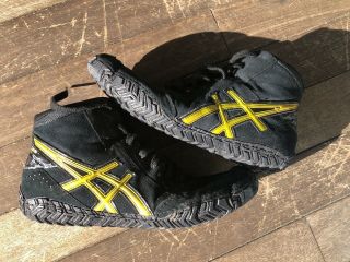 Rare Black And Gold Asics Aggressor Wrestling Shoes - Size 9.  5,  Barely