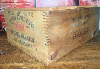 Antique/\Vintage Wood Wooden Dovetailed Crate DUPONT Special Gelatin EXPLOSIVES 4
