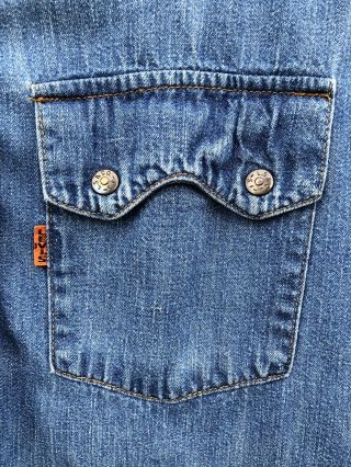VTG 60’s 70s Levis Big E Orange Tab MED Denim Shirt Sawtooth Pocket Snap Western 4