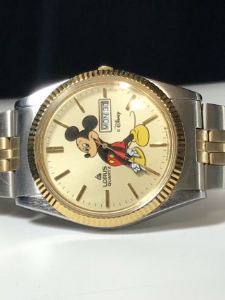 Vintage Men ' s Walt Disney Mickey Mouse Lorus Quartz Watch Water Resistant 3