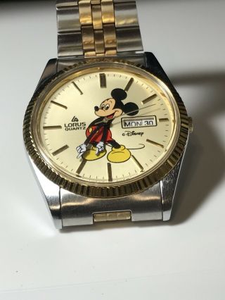 Vintage Men ' s Walt Disney Mickey Mouse Lorus Quartz Watch Water Resistant 7